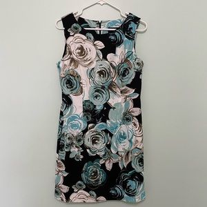 Connected super cute summer ready dress for any occasion size 10 Petite